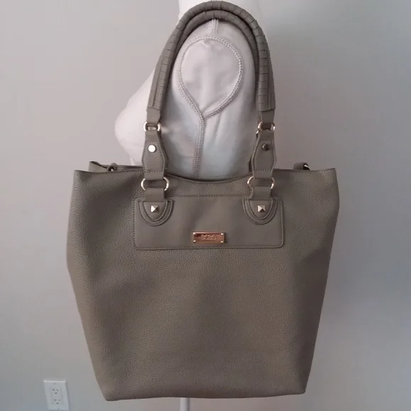 BCBG Paris Grey Pebbled Leather Shoulder Bag - Picture 1 of 11